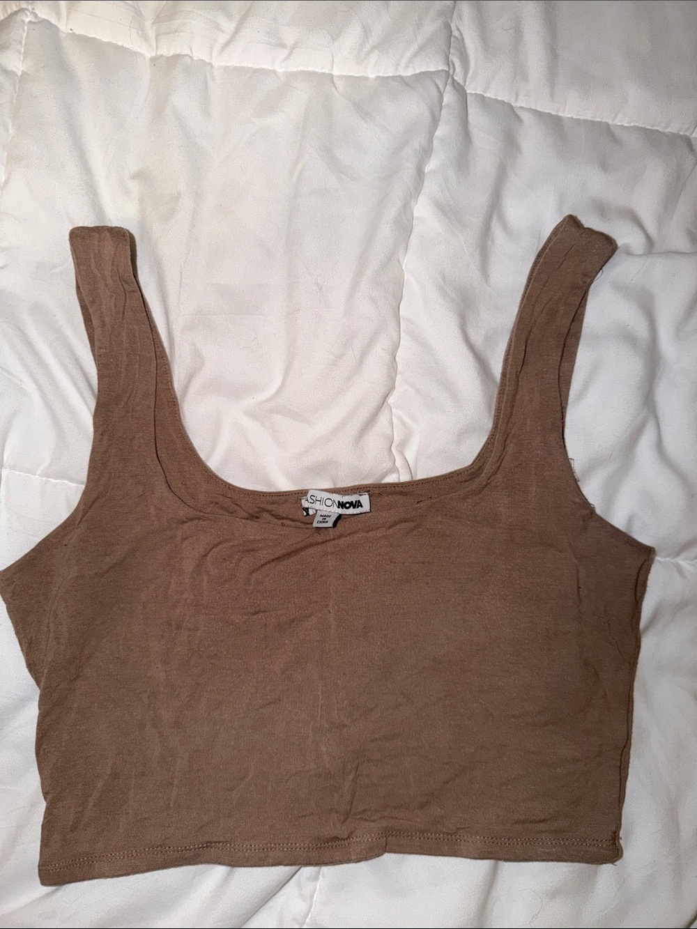 Fashion Nova women’s crop top
Size Large